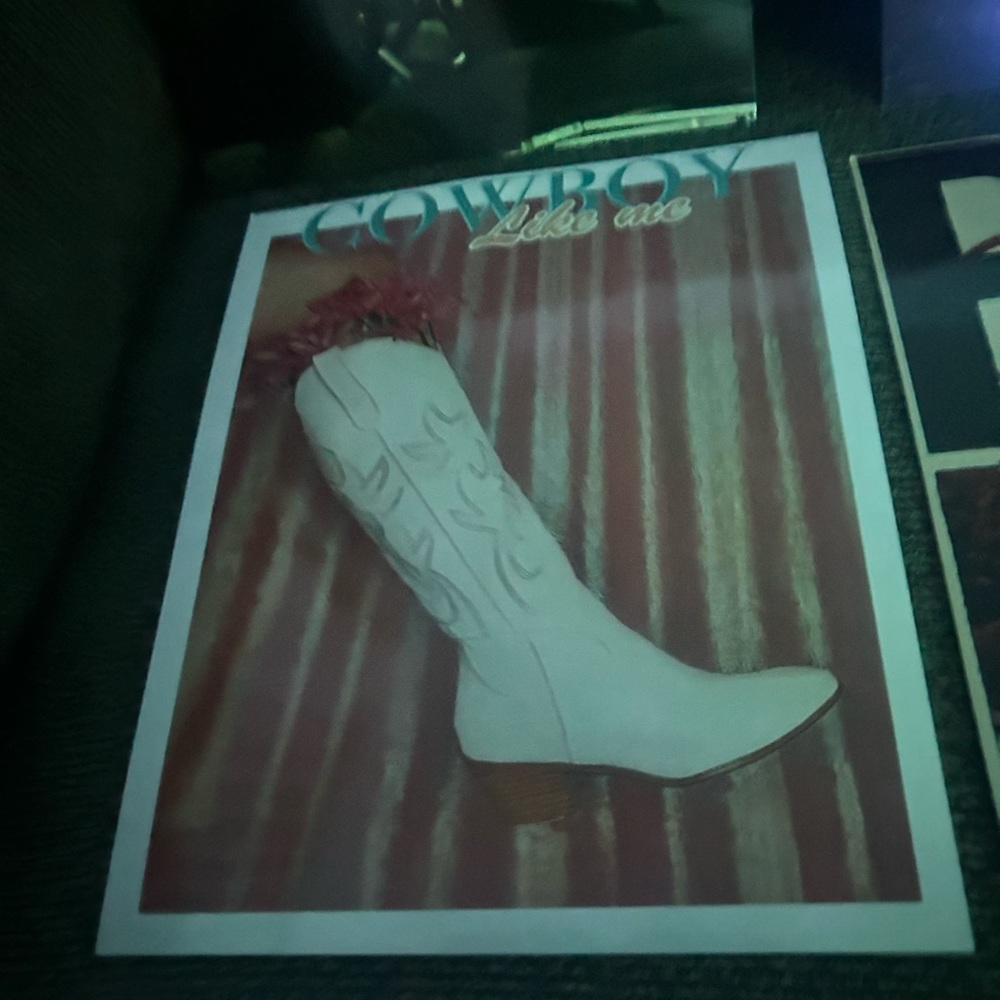 Taylor Swift 8 x 10 poster cards for framing New!! - Picture 6 of 9